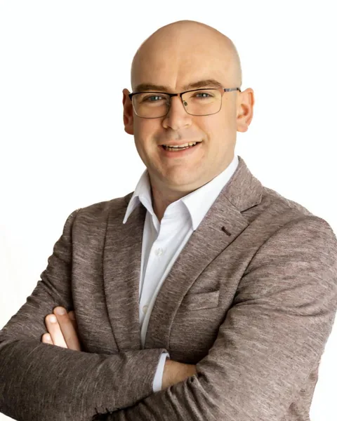 Dara O'Connor, CE compliance expert